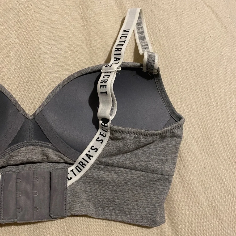 New with tags Victoria’s Secret Bra - Picture 3 of 4